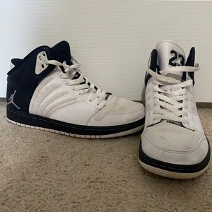 Nike Air Jordan 1 Flight 4 sneakers